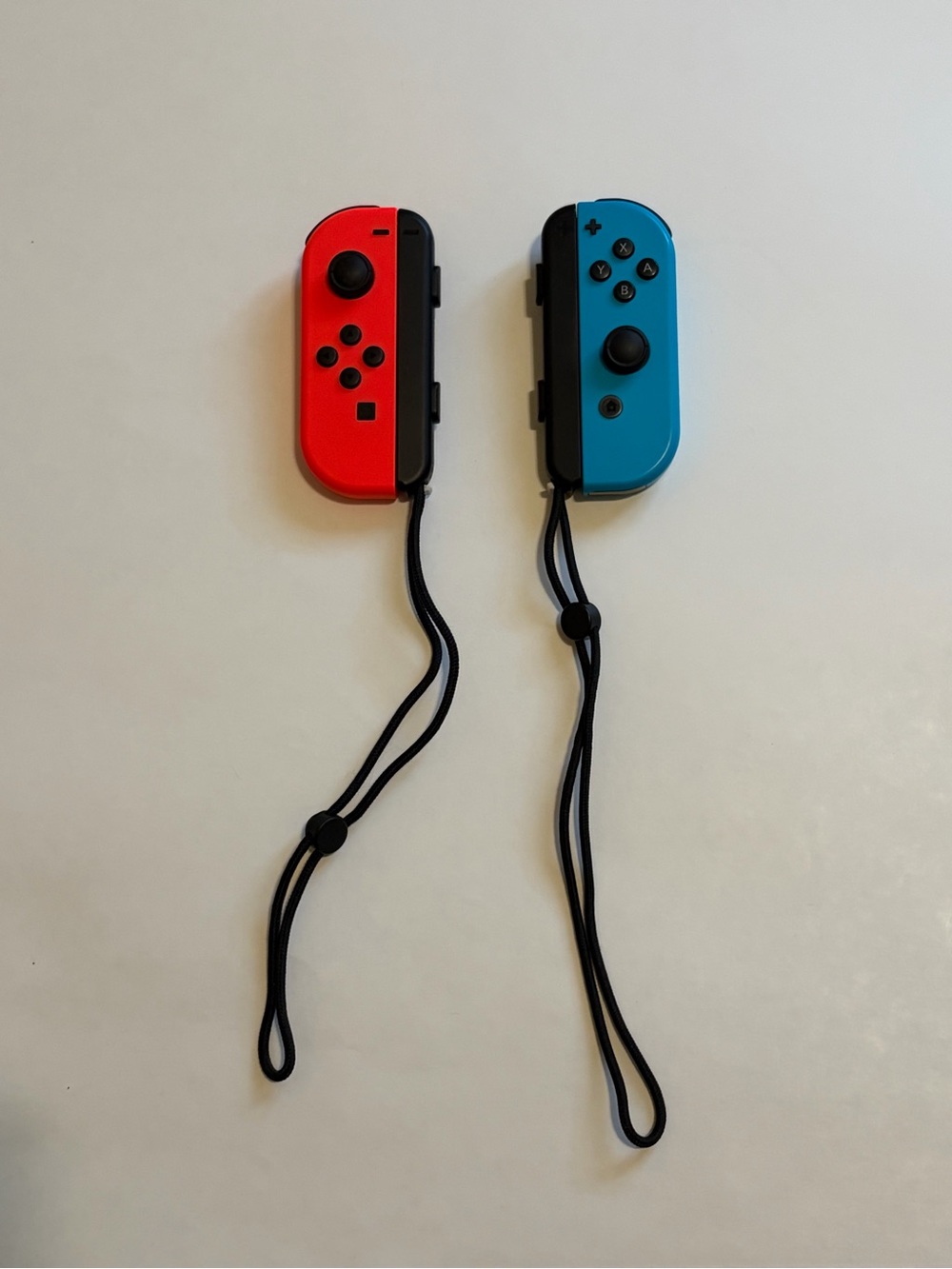 Nintendo Switch Joy-Con Set in Red (Left) & Blue (Right)